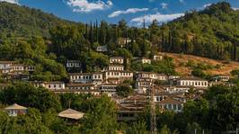 Huzur Dolu Bir Köy: Şirince Rehberi (2025)