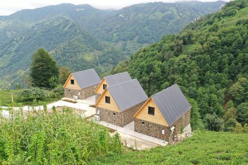 Pusli Dağ Evleri