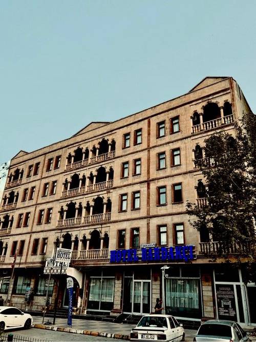 Taş Saray Bardakçı Oteli