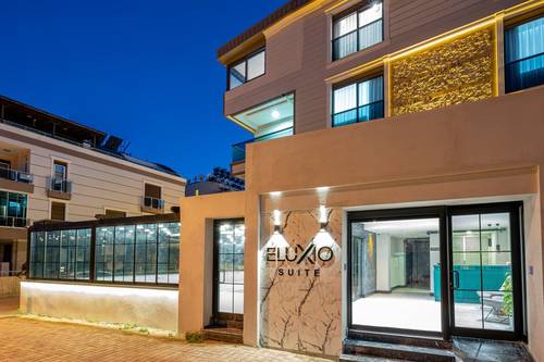 Eluxio Suite Hotel