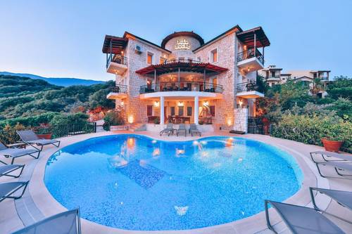 Hill House Adult Only +14