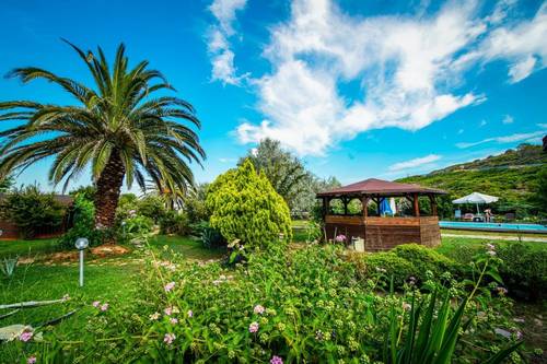 Ataol Beach & Bungalows