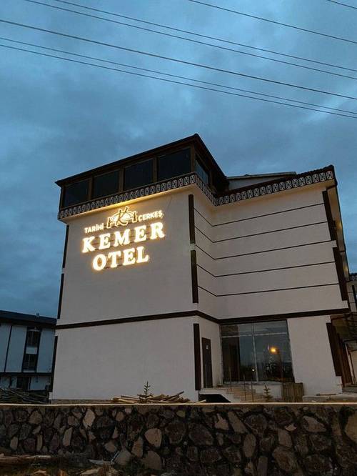 Tarihi Çerkeş Kemer Otel