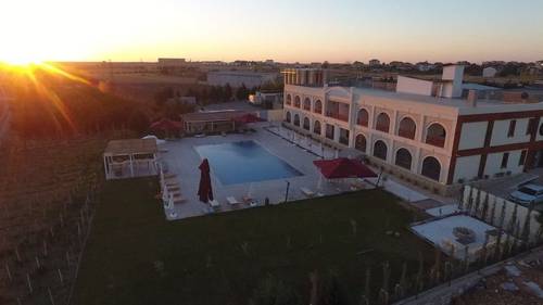 Vinum Bağ Oteli & Spa Tennis Courts By Edrine Vineyards