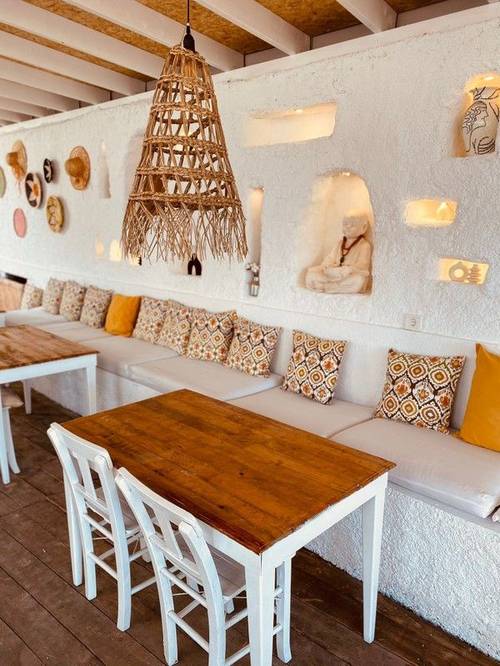 Fullmoon Room's Hotel