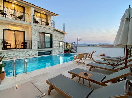 Serez Alaçatı by La Mira