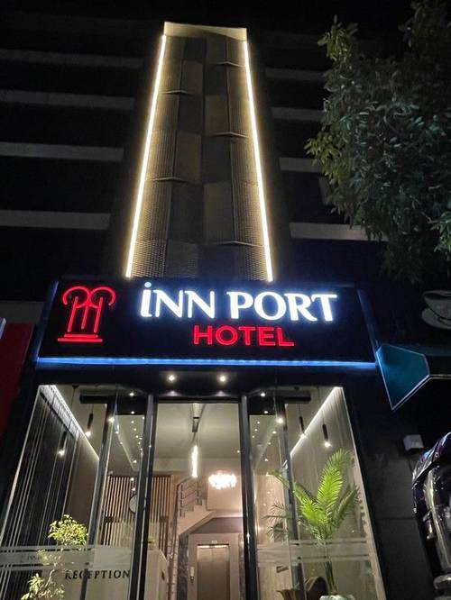 Inn Port Hotel