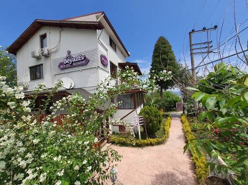 Beyaz Ev Butik Otel Restaurant