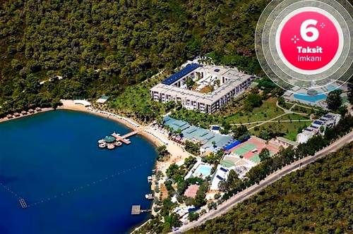 Crystal Green Bay Resort & Spa