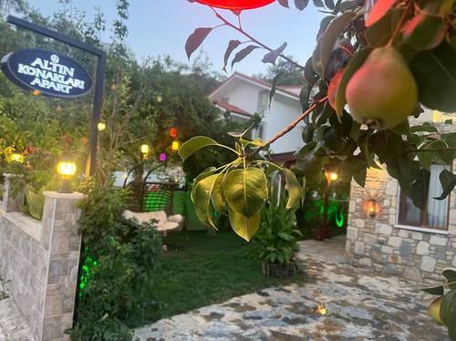 Akçapınar Altın Konakları