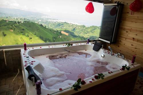 Kartal Gozu Konaklama Tesisi