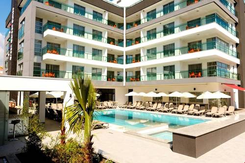 Green Garden Suites & Residence