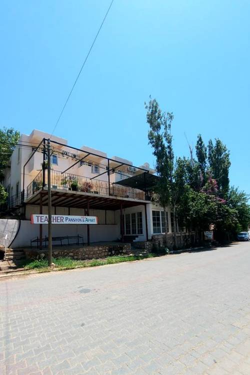 Teacher Pansiyon