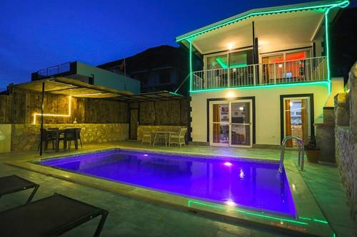 Villa Mor 1 Gökseki