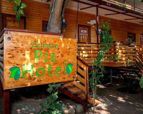 Chimera Pia Aparts