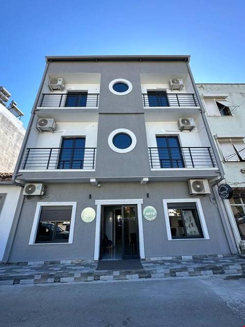 Hadrians Gate Family Hostel