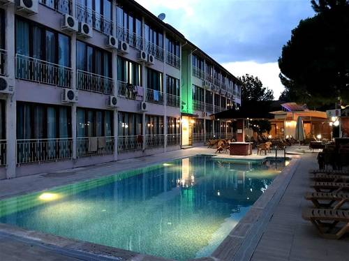 Oskar Thermal Hotel