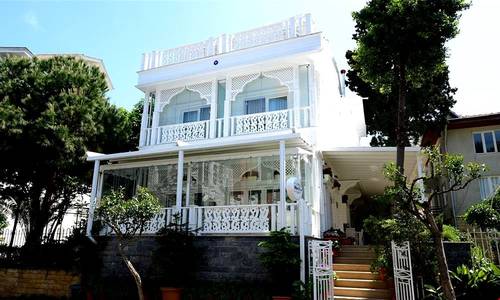 White Palace Büyükada