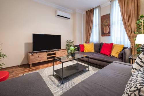 Gorgeous Central 1 BR Apt near Galataport!