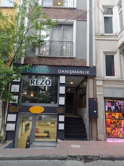 Rezo Hotel