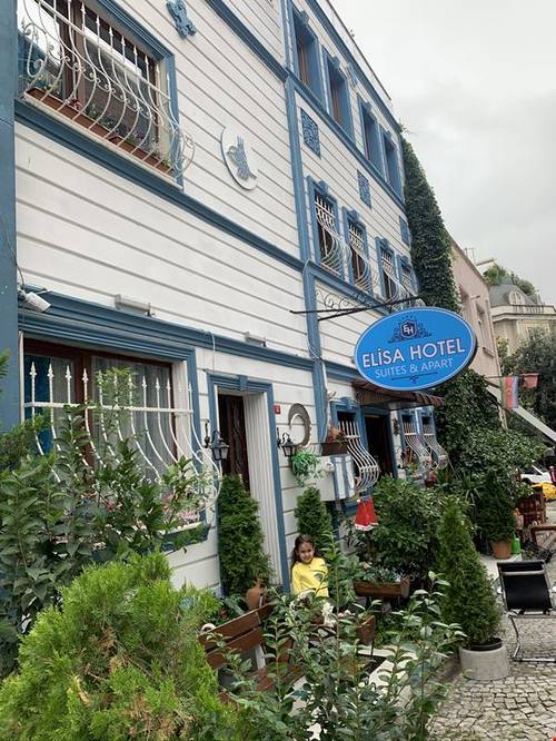 Elisa Hotel & Apart