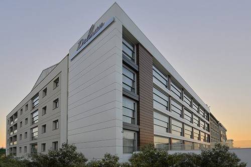 Delmar Suites & Residence