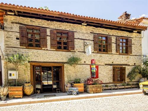 Yeni Gelin Evi Birgi