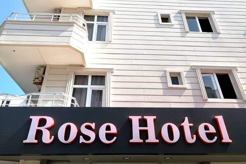 Rose Hotel