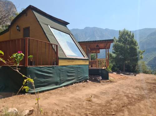 Goat Bungalow And Camping