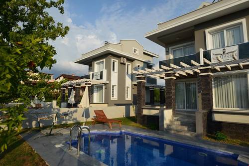 Lighthouse Alexa Villas