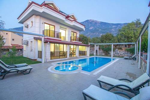 Villa Prestij Makri