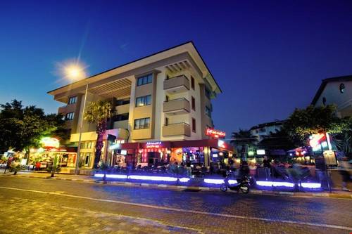 Green Mar Suite Hotel