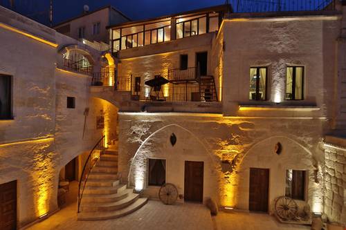 Mystic Cave House Hotel