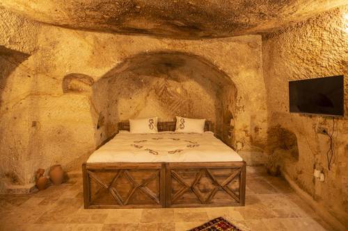 Kayata Cave Suites