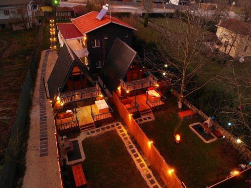 Bageni Villa & Bungalov