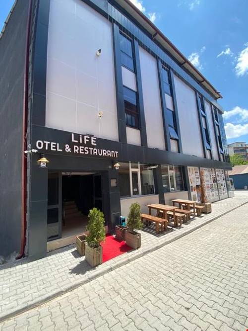 Life Otel