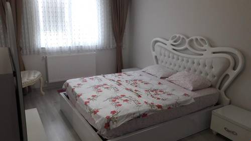 Karabina  Green  Apart