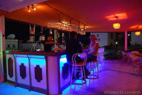 Sky Vela Hotel