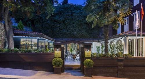 Ishak Pasa Hotel