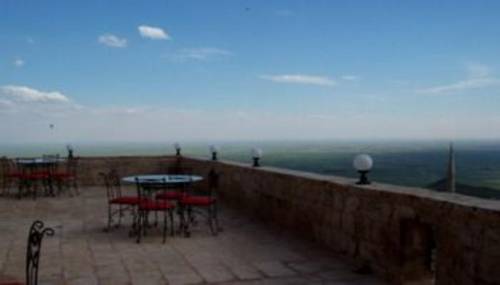 Kasr-i Abbas Hotel