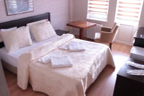 Dem Hotel