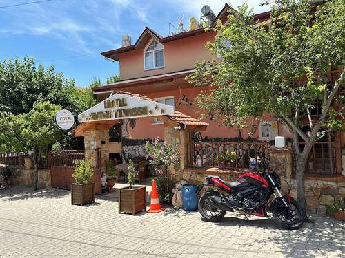 Sinter Terasse House Hotel