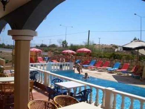 Hotel Sahara