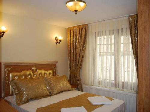 Blue Eye Suites