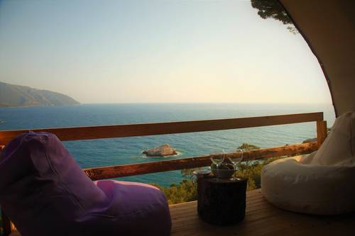 Cosmos Lounge