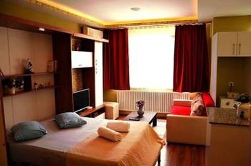 Evin Suites