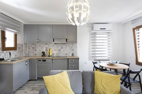 Alp Suites Limon