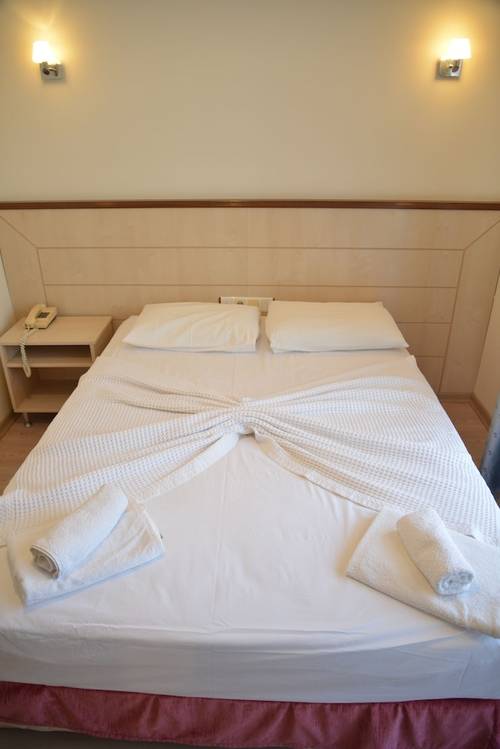 Ayhan Otel