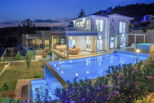Villa Diva by VillaTatilin