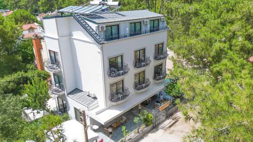 Ada Boutique Hotel